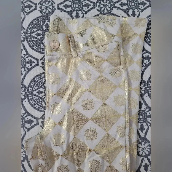 Universal Studios Hogwarts Express Ticket Pants - Picture 3 of 9